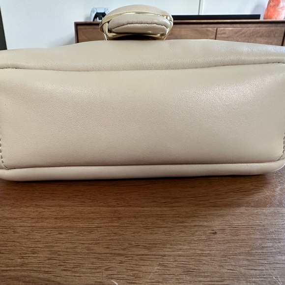 ❌SOLD❌ Coach Pillow Tabby Top Handle Crossbody Bag Ivory 18 - Picture 12 of 15
